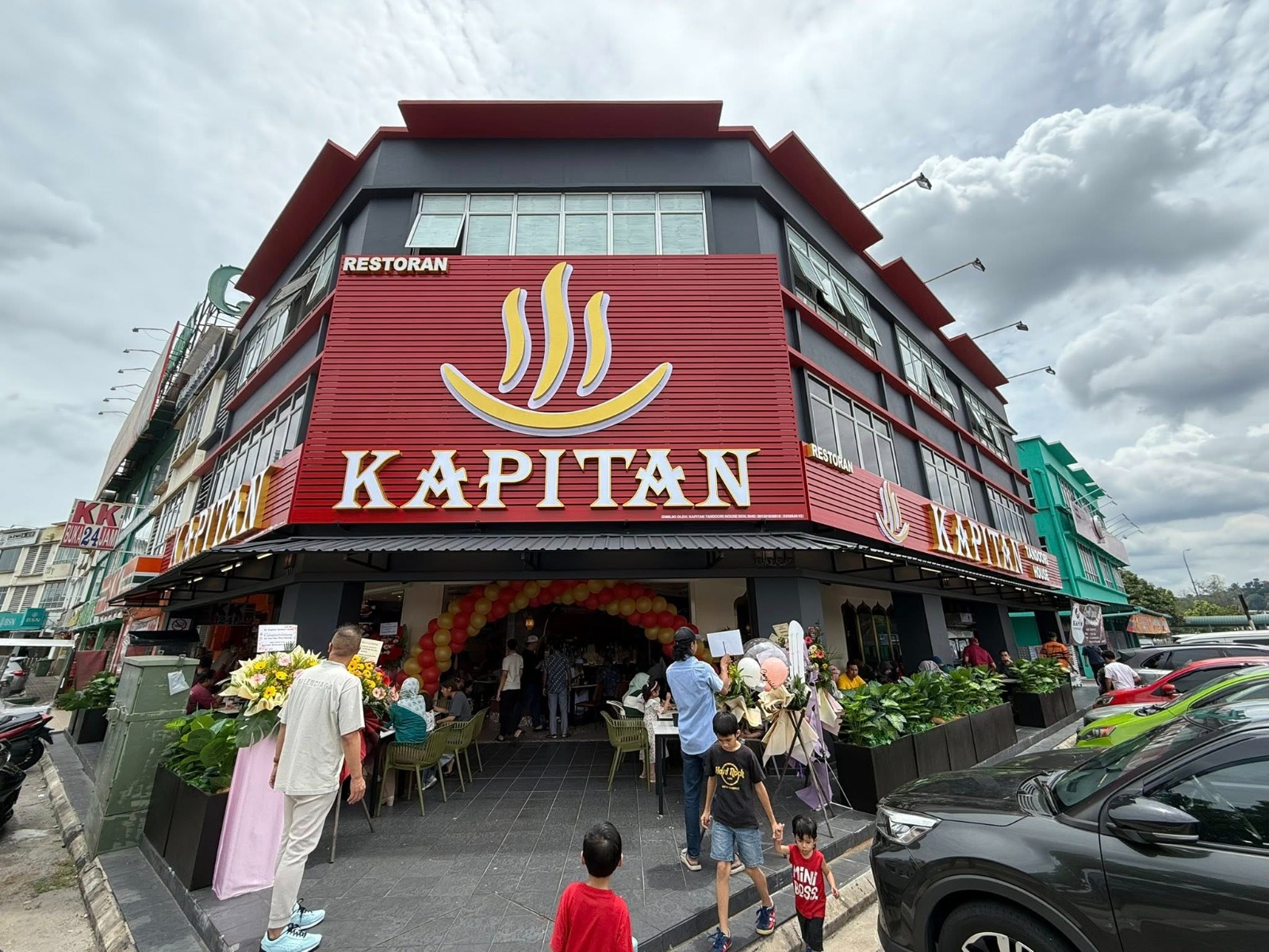 Kapitan Tandoori House outlet